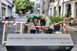 "Siehe mein Freund, ich bleibe noch eine Weile"